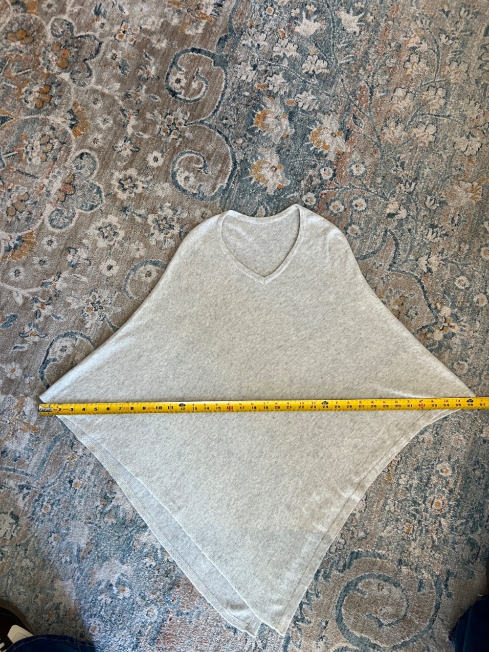 Cashmere-Soft Poncho - Picture 6 of 6